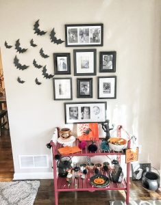 Halloween Bat Decor for Wall #diy #barcart #halloween