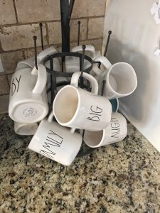 Use a mug rack to display Rae Dunn Mugs #raedunn #farmhousekitchen #farmhousedecor