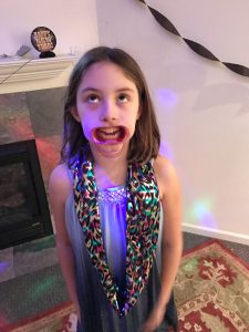 Family Friendly New Year's Eve Ideas #games #party #kids