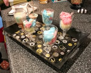 Family Friendly New Year's Ideas for a fun night at home #kids #drinks #nonalcoholic