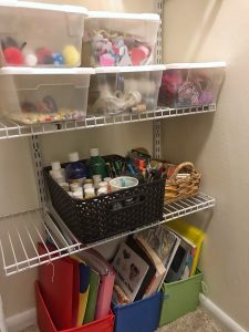 Easy Ideas for Organizing Kids Crafts #organization #artsandcrafts #storage