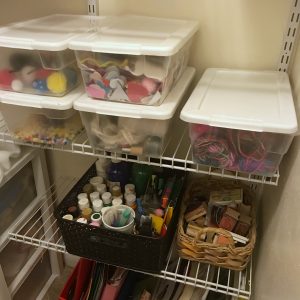 Inexpensive ideas for organizing kids crafts #organization #diy #easy