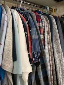 7 Easy Steps to Decluttering Clothes #konmarimethod #clothesorganization #cleartheclutter
