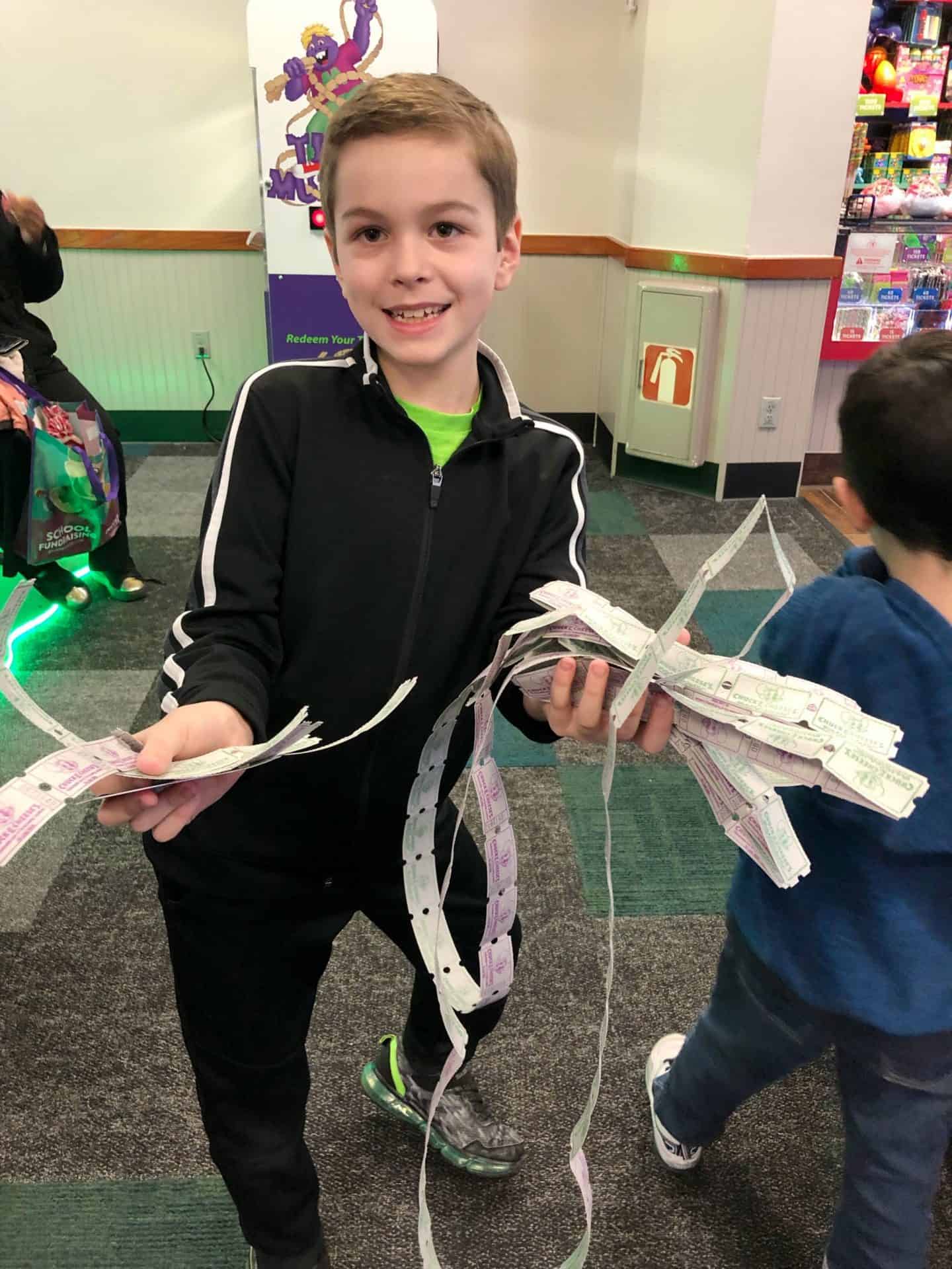 Chuck E. Cheese's Games #sponsored #whattodo #games #prizes