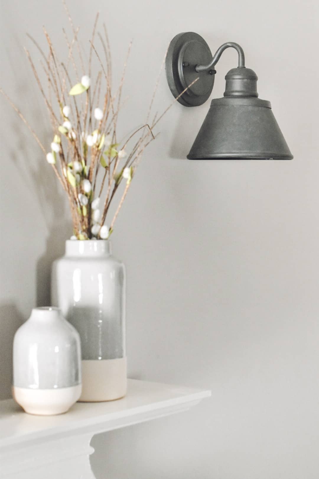 Modern farmhouse mantle decor inspiration #rustic #neutral #fixerupperstyle #diningroom 