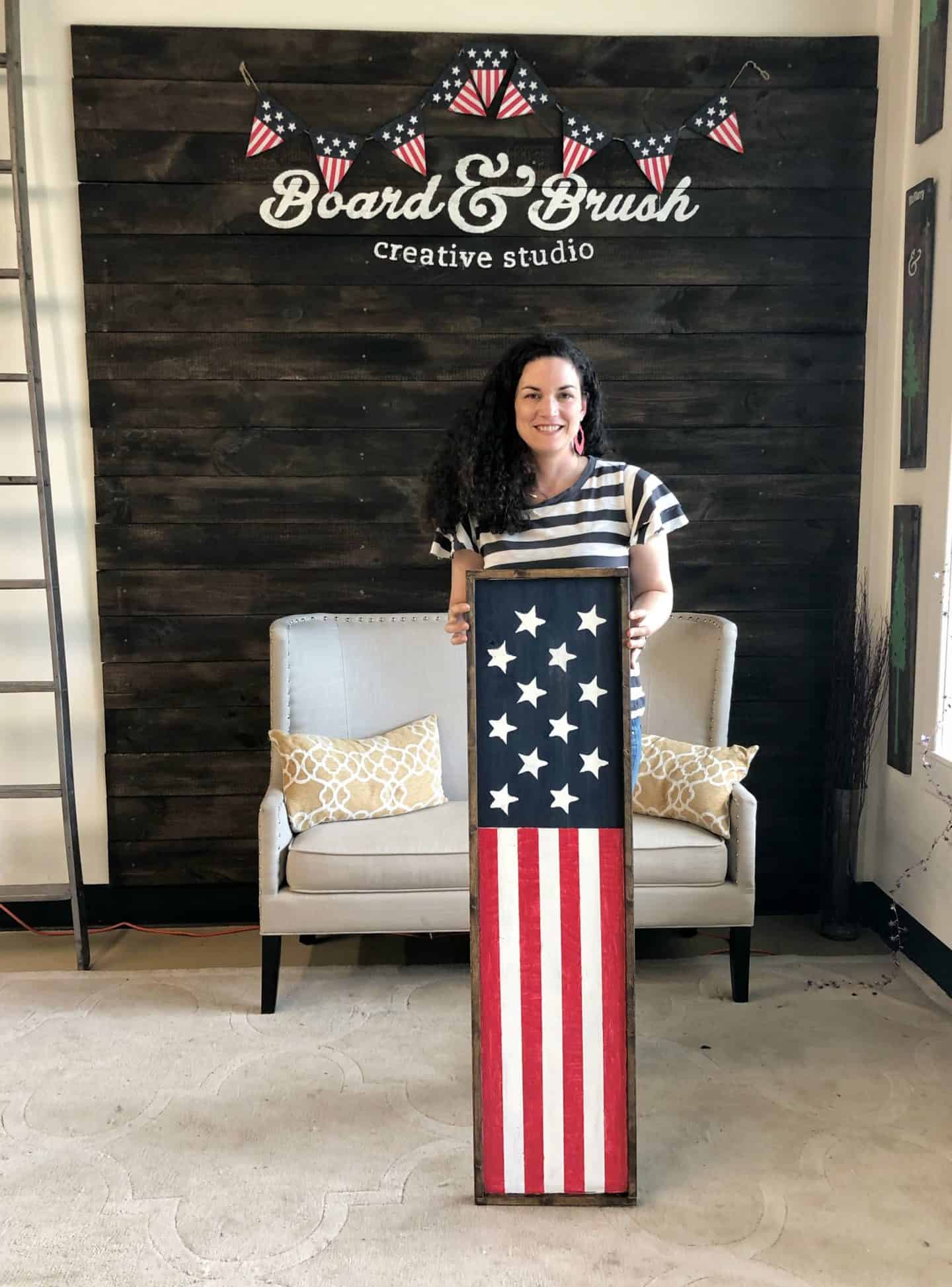 Make your own wood flag sign for your porch #4thofjuly #patriotic #memorialday #starsandstripes #farmhousedecor #diy