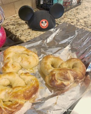 homemade disney pretzels