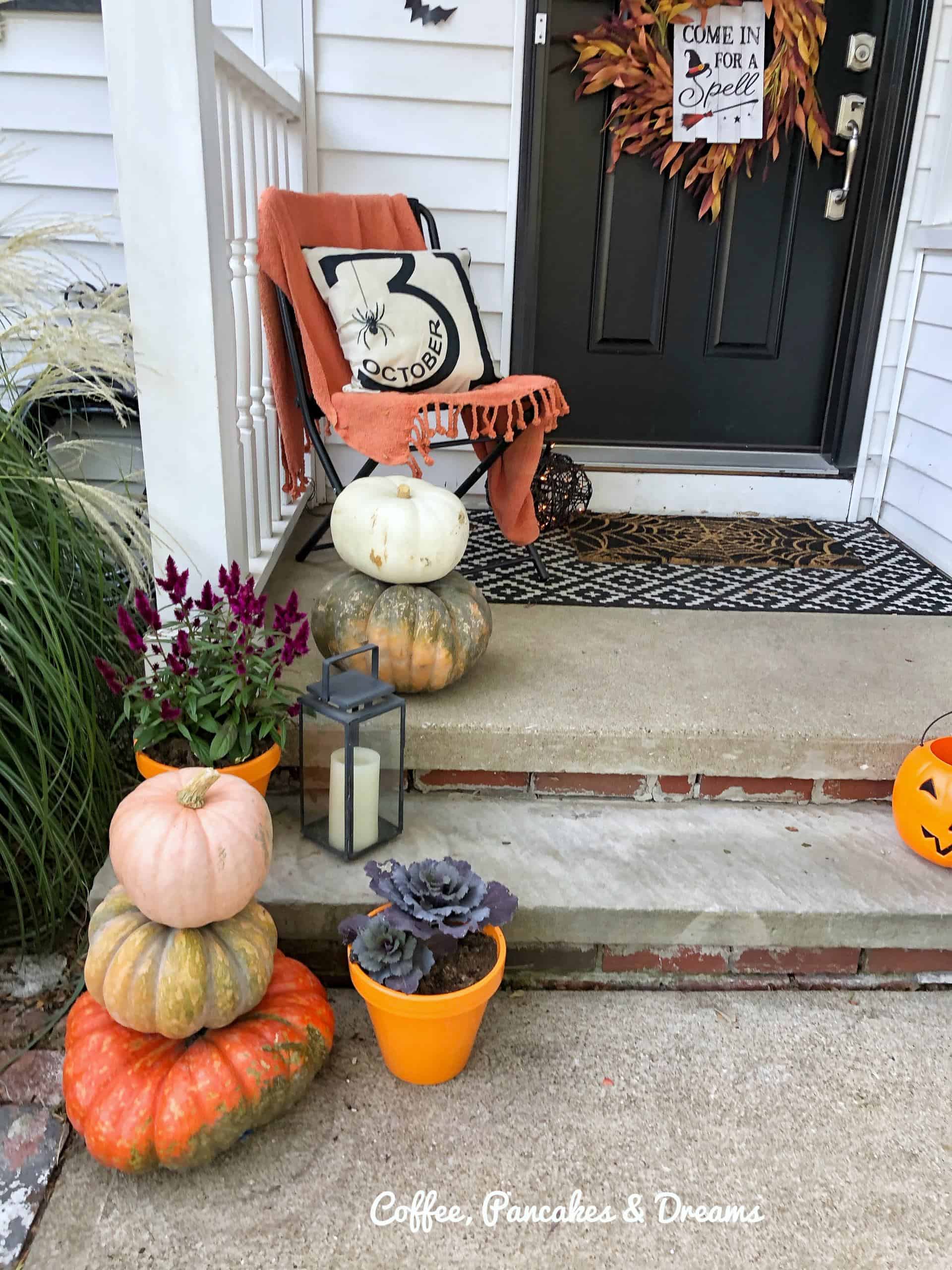 Halloween front porch decor