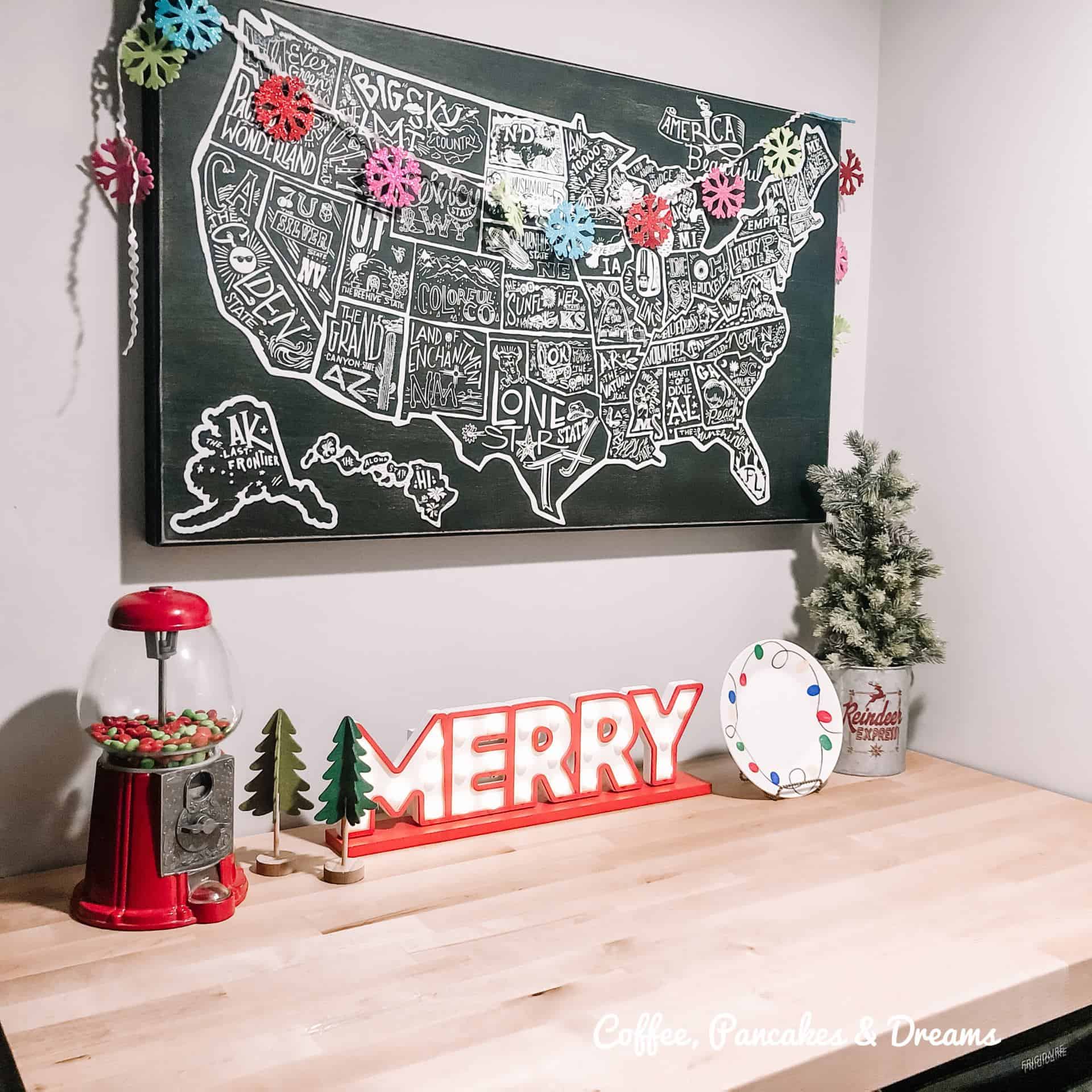 Merry and Bright Christmas Playroom Tour #garland #diy #fun #whimsical