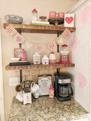 Cute Coffee Bar Ideas for Valentine's Day #hotcocoa #valentinesdecorations #coffeestation #valentines