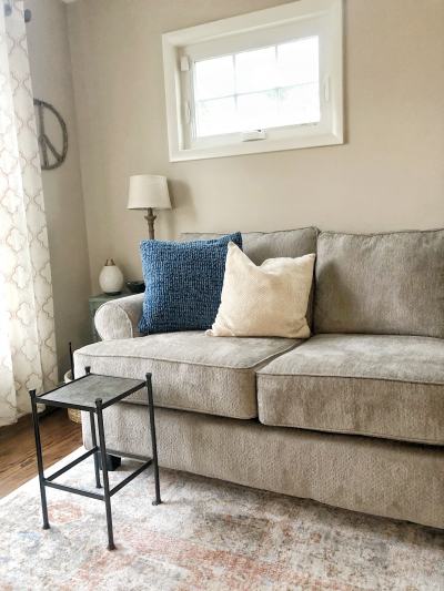 Modern Family Room Decor